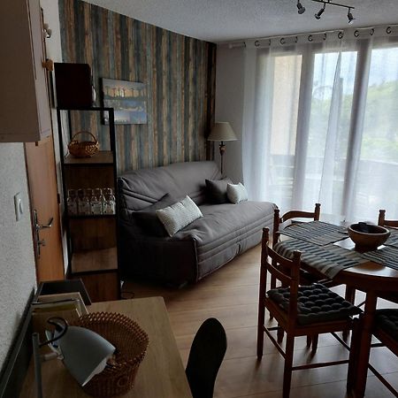 Appartement En Residence Proche Du Plan D'Eau Эмбрён Экстерьер фото